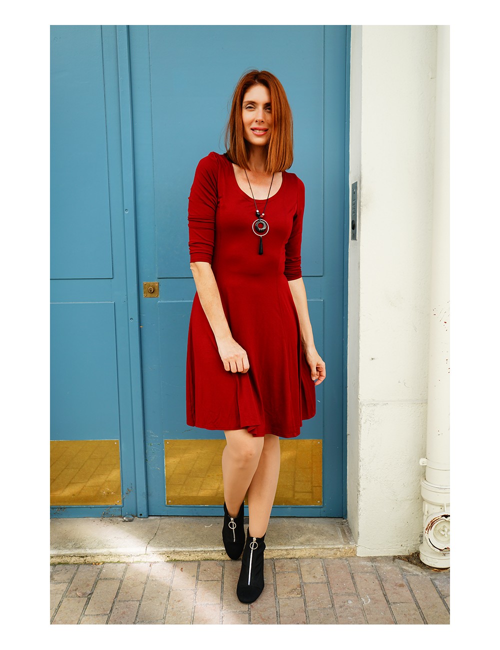 Petite robe bordeaux évasée en viscose unie